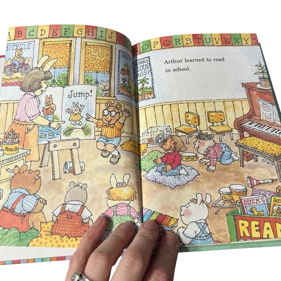 4pc. Set Dr. Seuss Classic Children’s Books - Picture 9 of 12